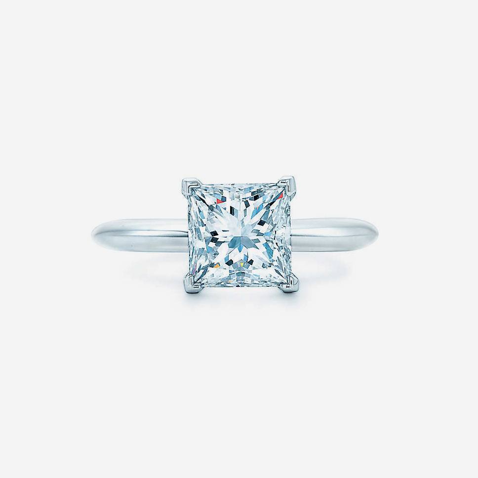 jewellery-product-12 iPhone dock - Imagem 1